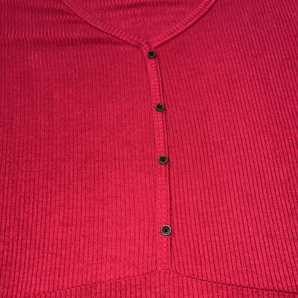 Avenue Ribbed Top - Picture 3 of 7